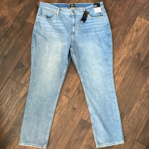 Lee Heritage Mid Rise Slim Straight Everyday Wear Jeans Size 18 M - Picture 1 of 12